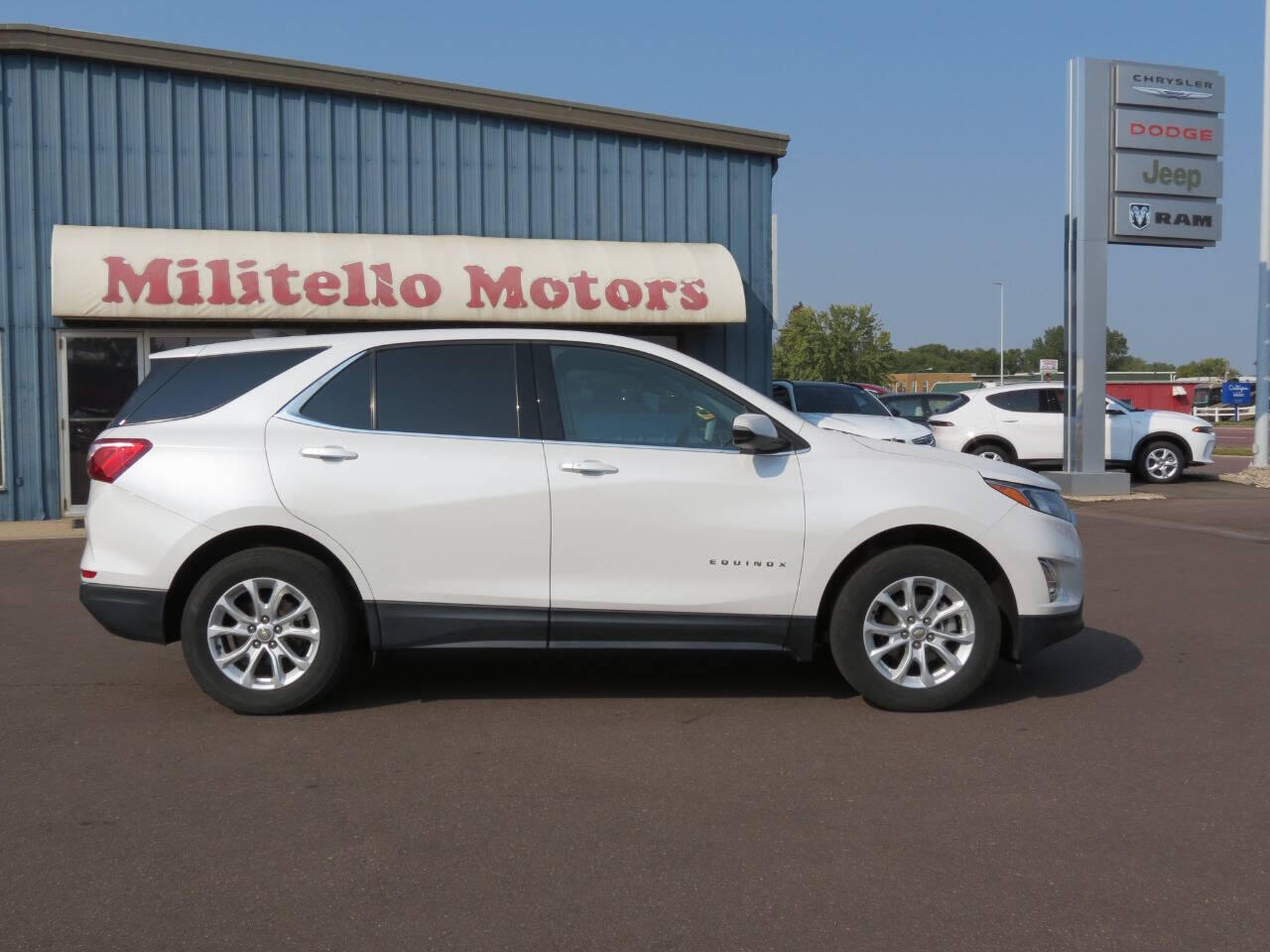 Used 2019 Chevrolet Equinox LT with VIN 2GNAXUEV0K6249508 for sale in Fairmont, Minnesota