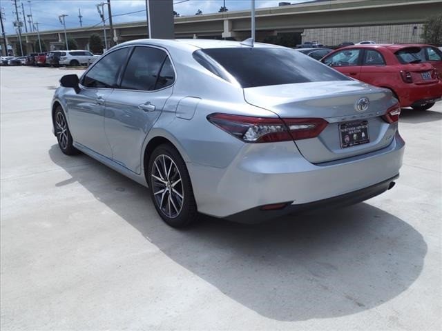 Used 2021 Toyota Camry XLE with VIN 4T1F11AK5MU448144 for sale in Spring, TX