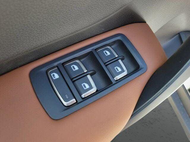 2025 VinFast VF 8 Plus - Photo 14