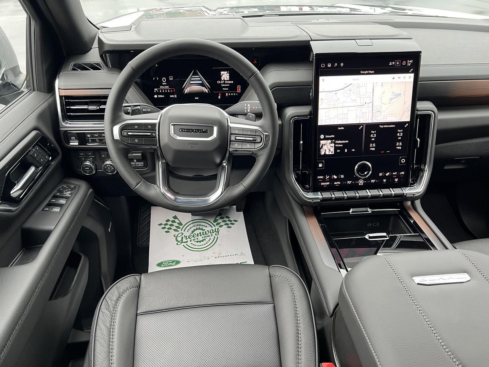 2026 GMC Yukon Denali - Photo 24