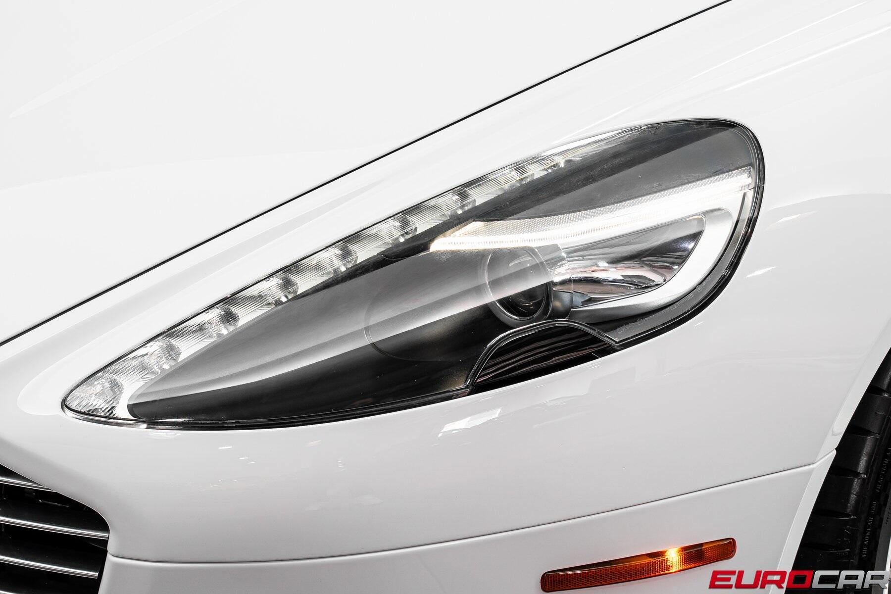 Used 2015 Aston Martin Rapide S *CARBON FIBER EXTERIOR * IMMACULATE CONDITION*Image 11