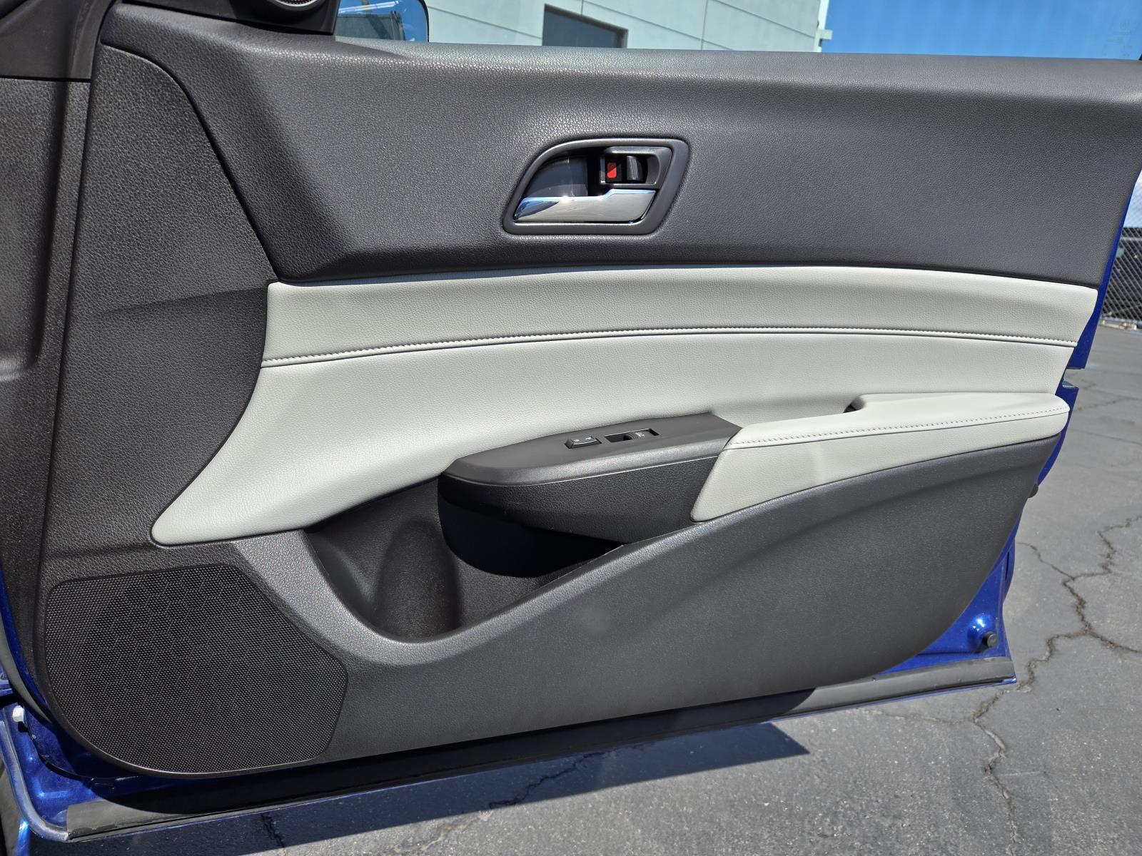 2017 Acura ILX Base - Photo 29