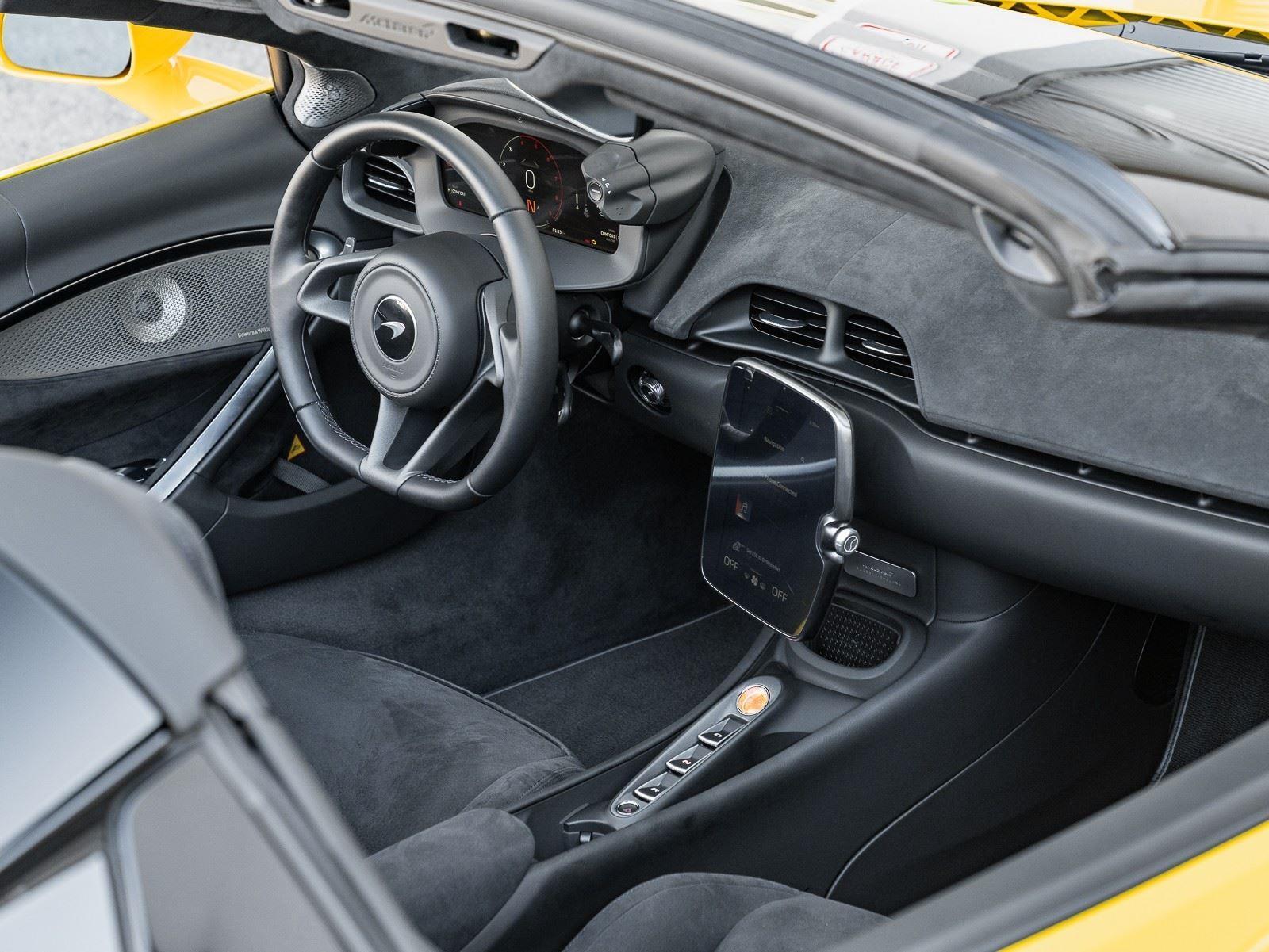 Used 2025 McLaren Artura TechLux