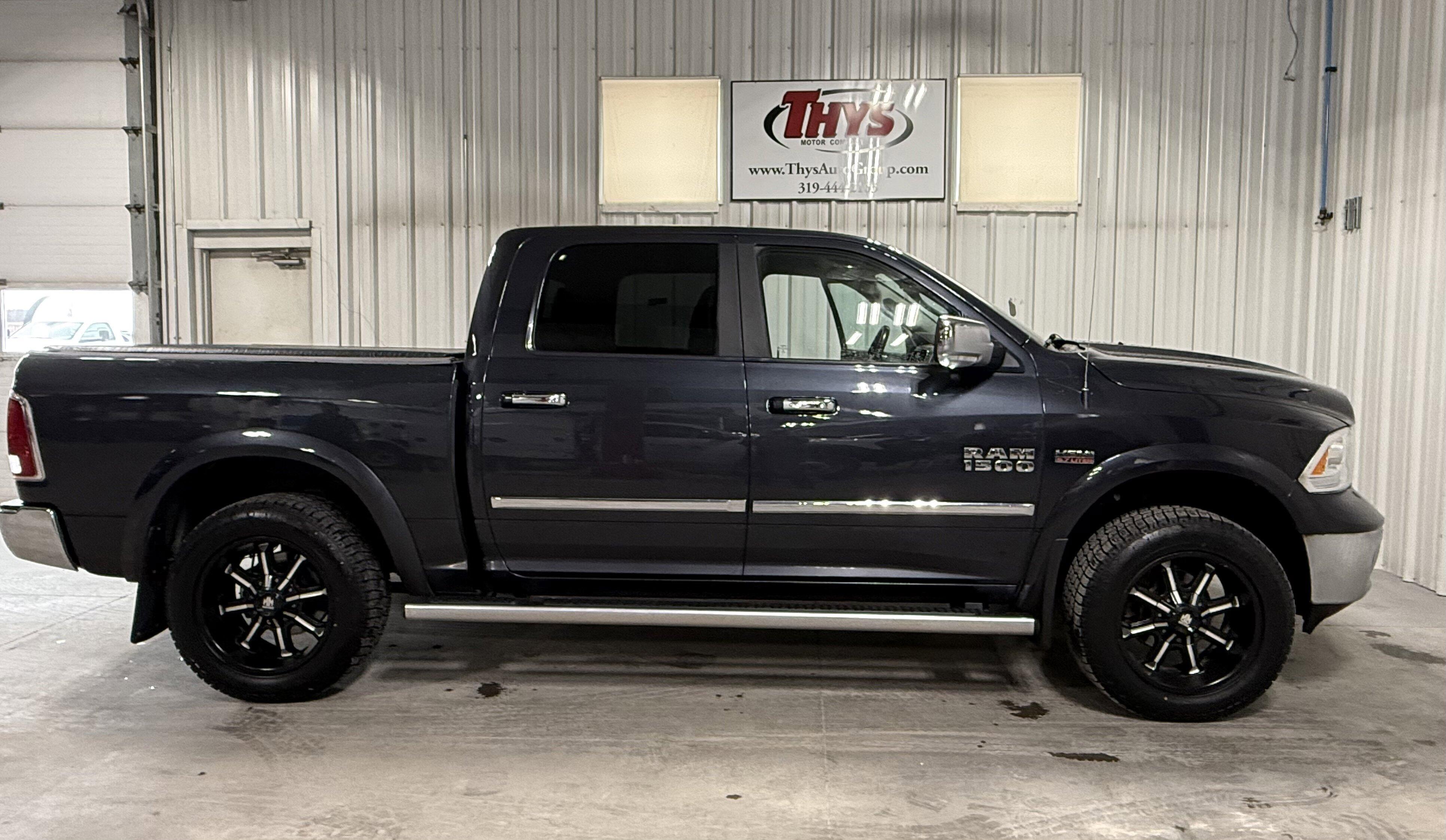 Used 2017 RAM Ram 1500 Pickup Laramie with VIN 1C6RR7NT0HS612733 for sale in Belle Plaine, IA