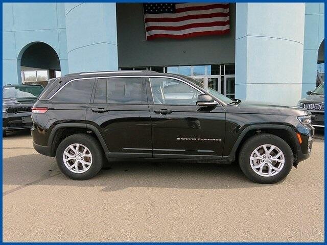 Certified 2022 Jeep Grand Cherokee Limited with VIN 1C4RJHBG6N8501495 for sale in New Britain, CT