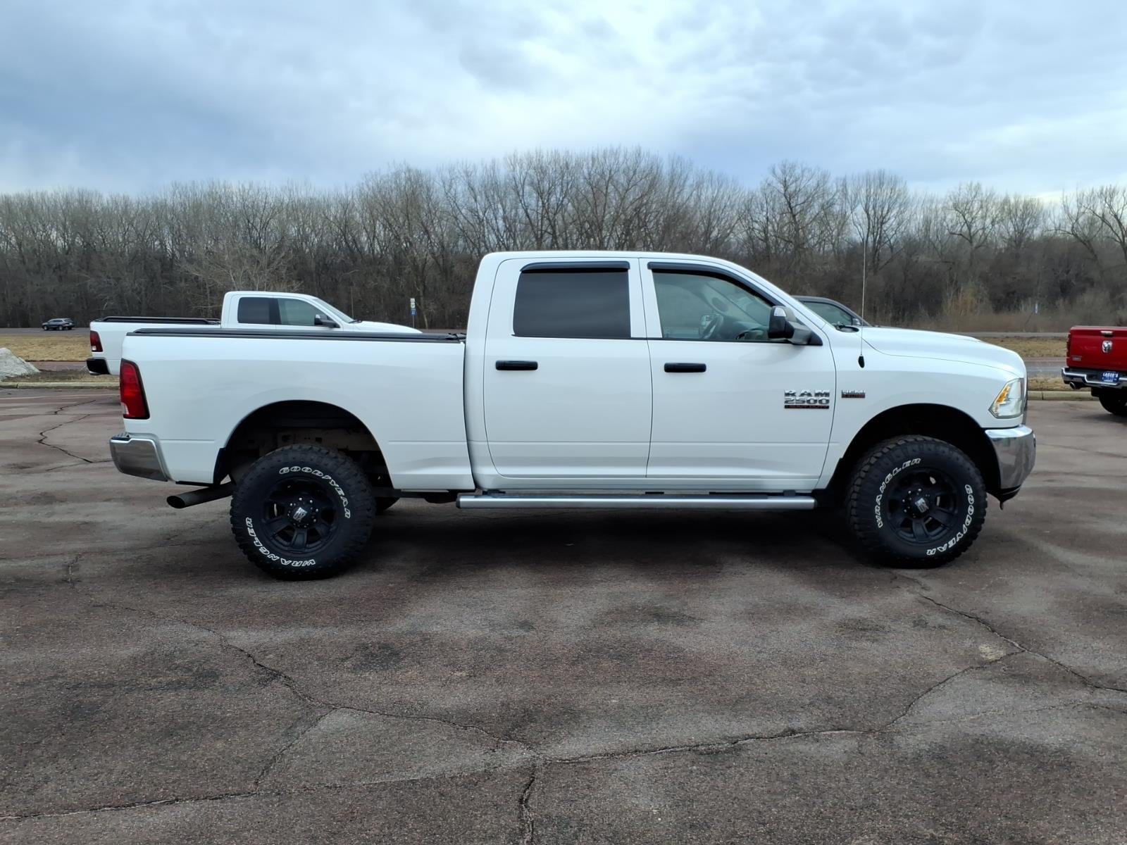 Used 2014 RAM Ram 2500 Pickup Tradesman with VIN 3C6UR5CJ1EG276948 for sale in Saint Peter, MN
