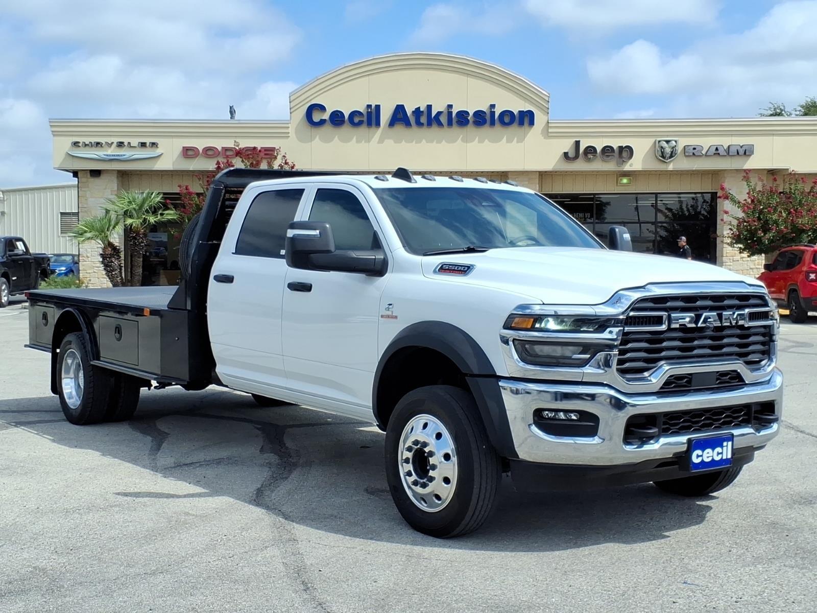 2026 RAM 5500 Chassis Cab 5500 Tradesman Chassis Crew Cab 4x4 84' Ca