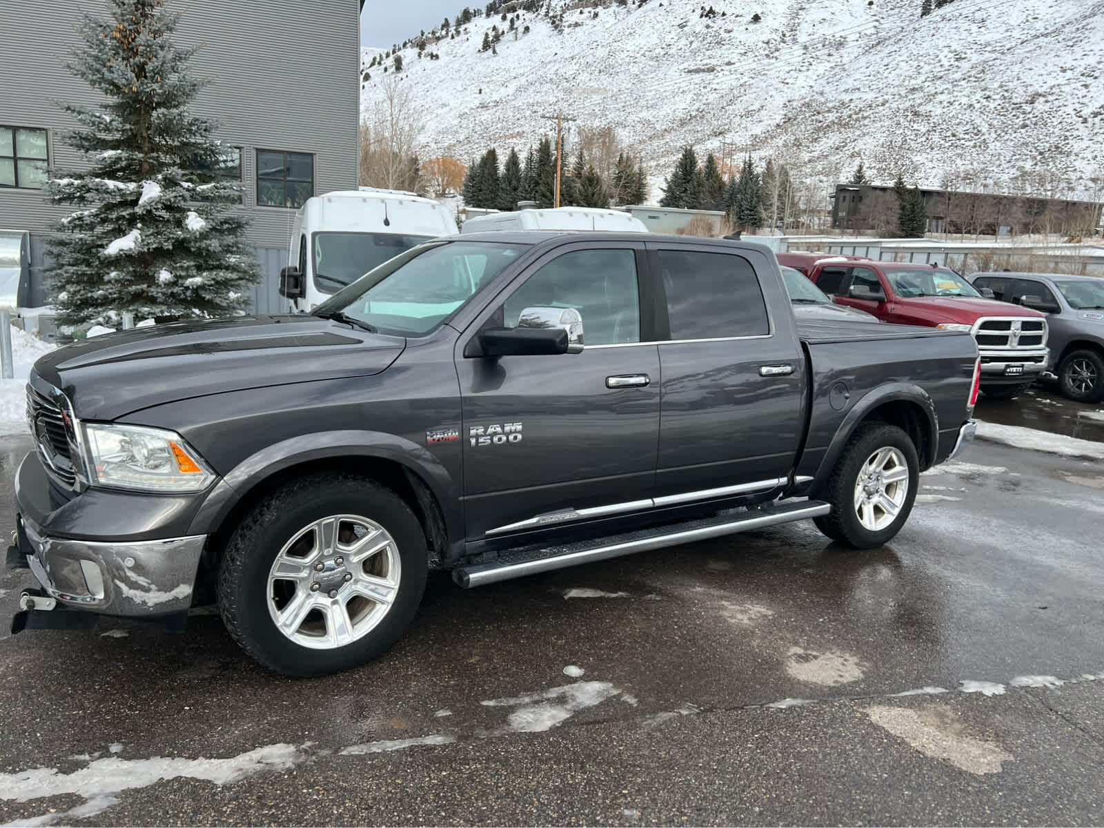 2016 RAM Ram 1500 Pickup Laramie Limited photo 16