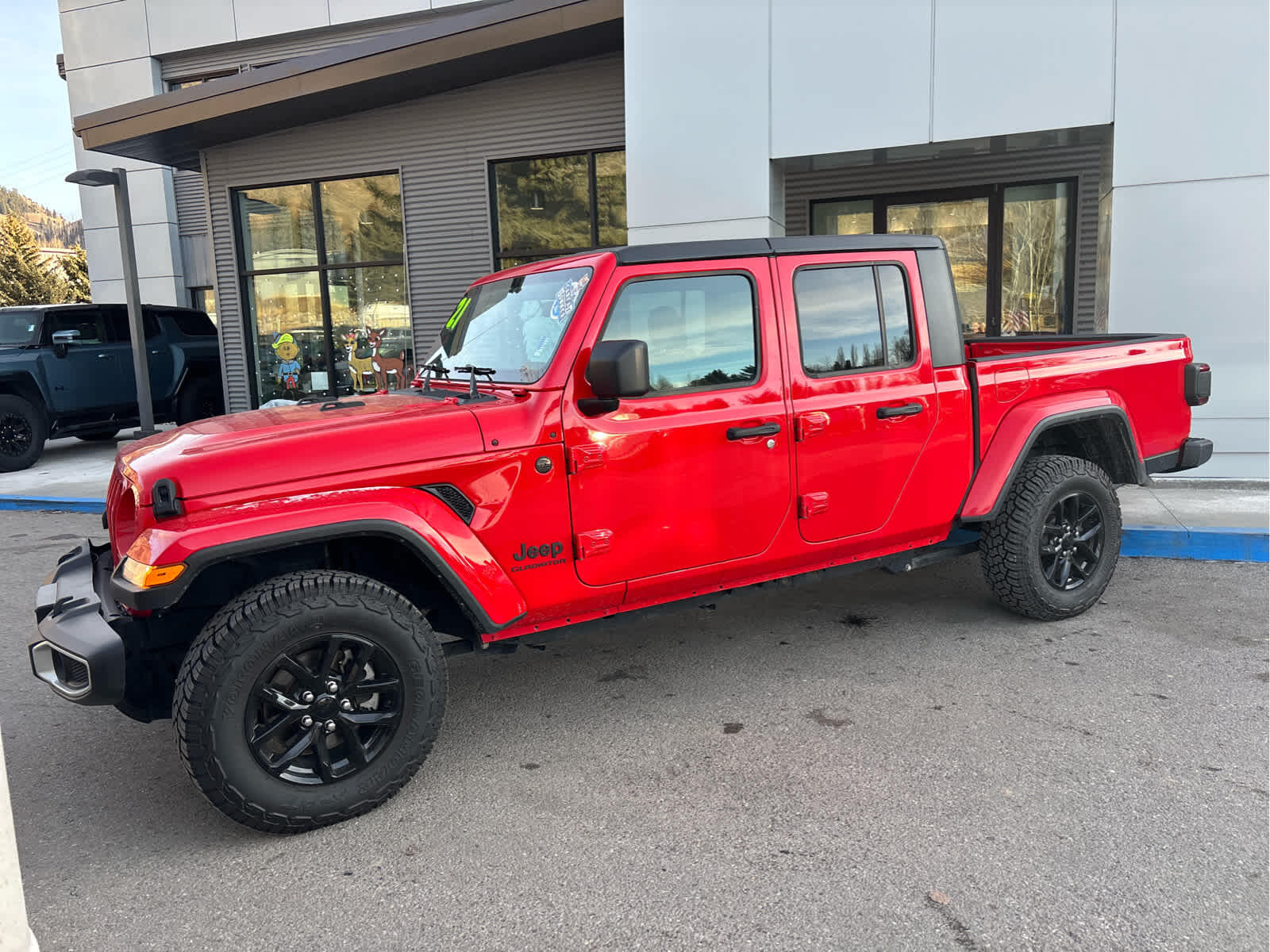 2021 Jeep Gladiator Sport S's photo