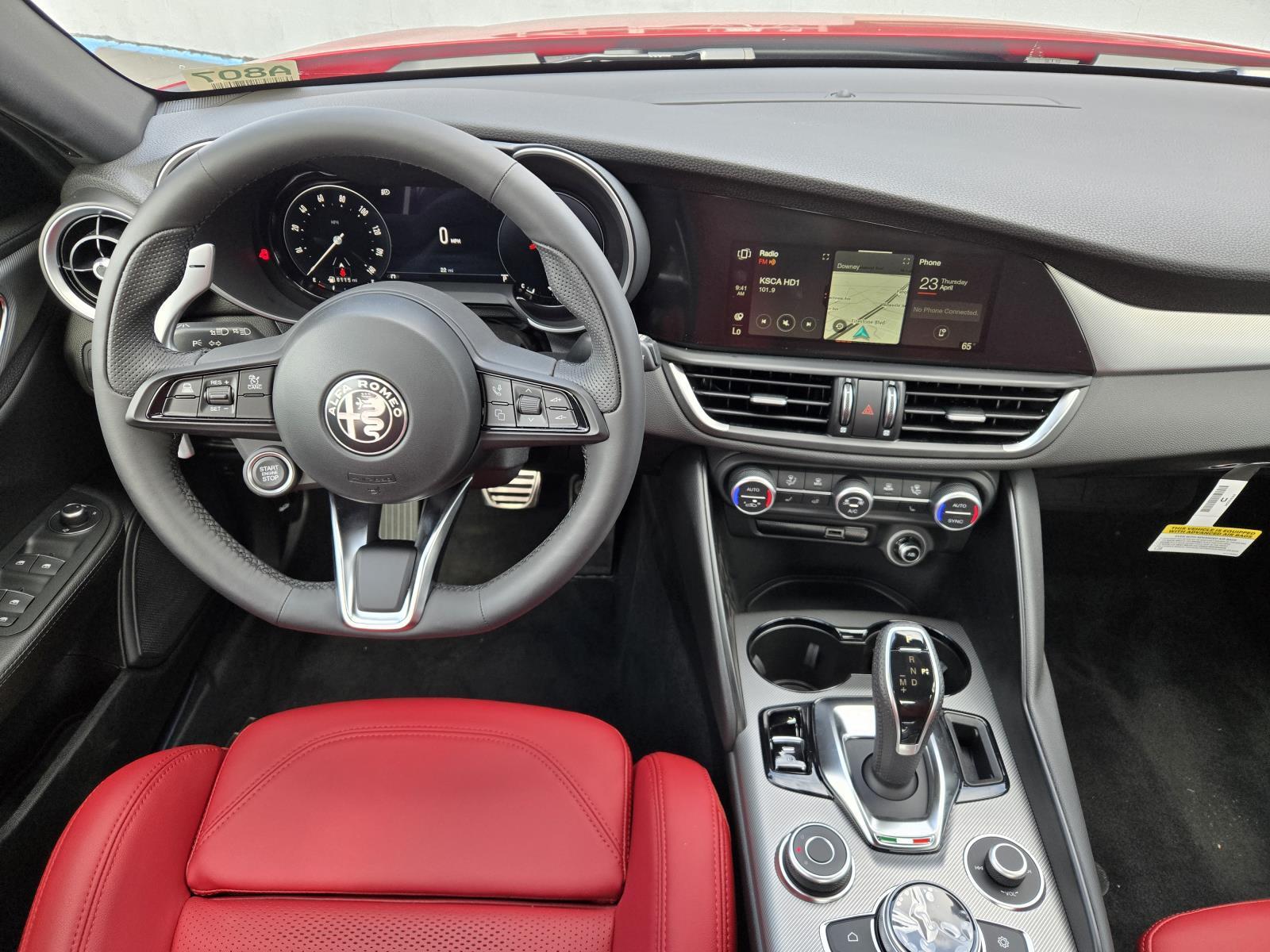2026 Alfa Romeo Giulia Base - Photo 6