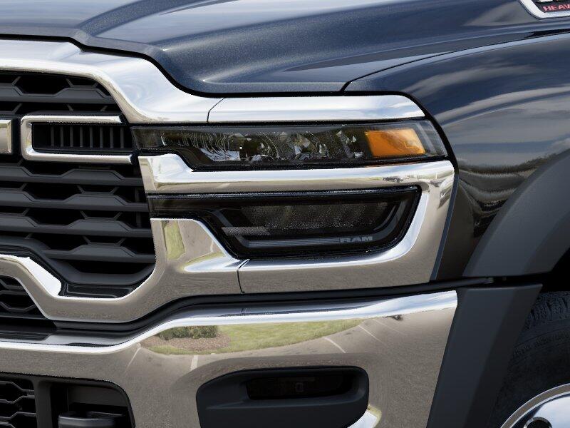 2026 RAM 3500 Chassis Tradesman - Photo 29