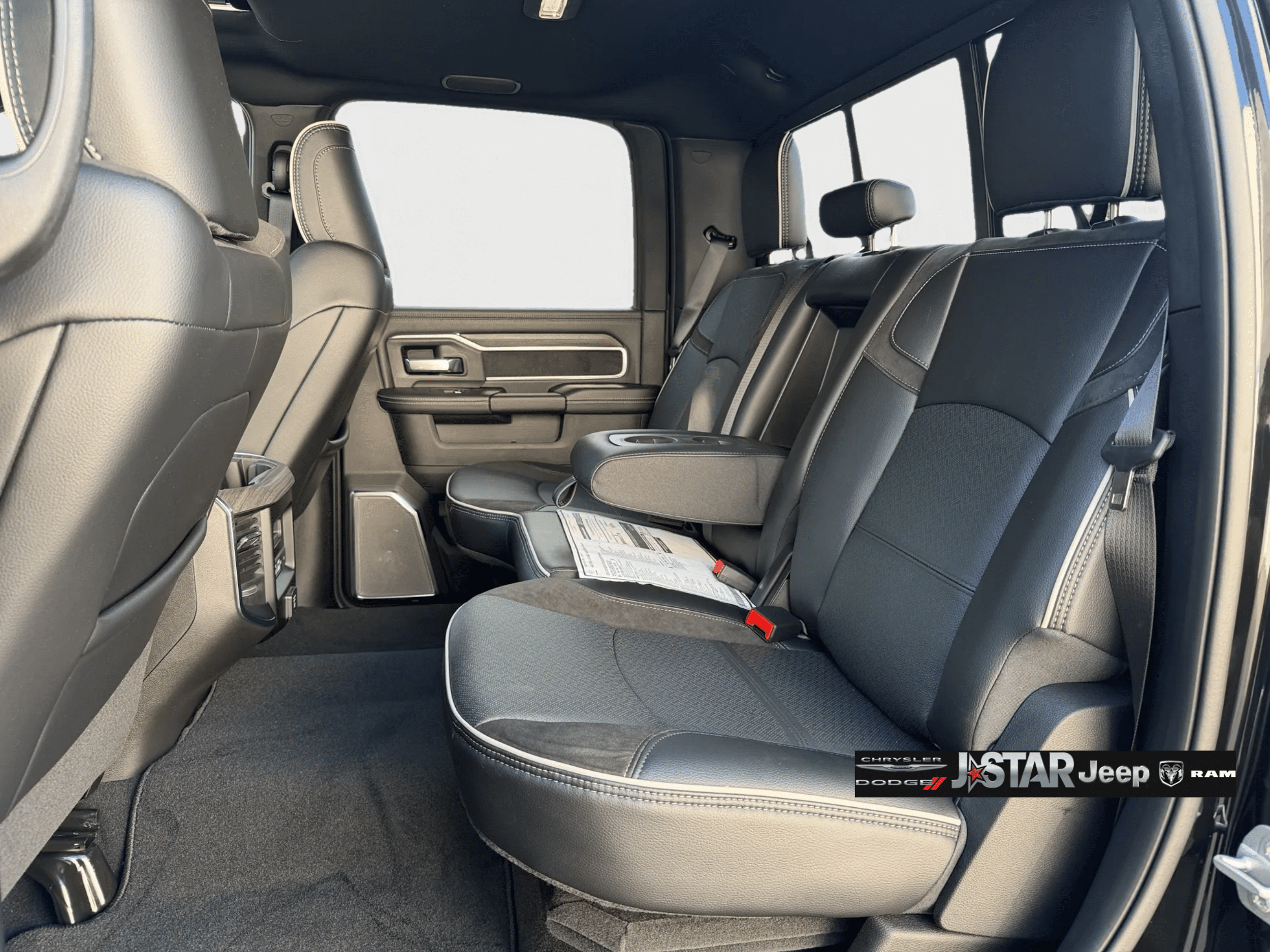 2026 RAM 2500 Laramie - Photo 16