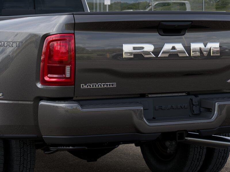 2026 RAM 3500 Laramie - Photo 38