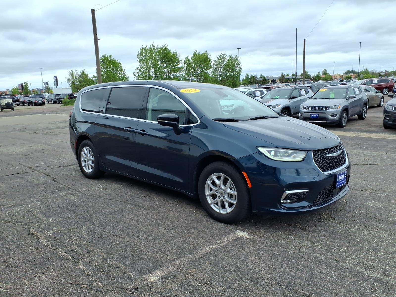 Used 2024 Chrysler Pacifica Touring L with VIN 2C4RC1BG7RR101621 for sale in Mankato, Minnesota