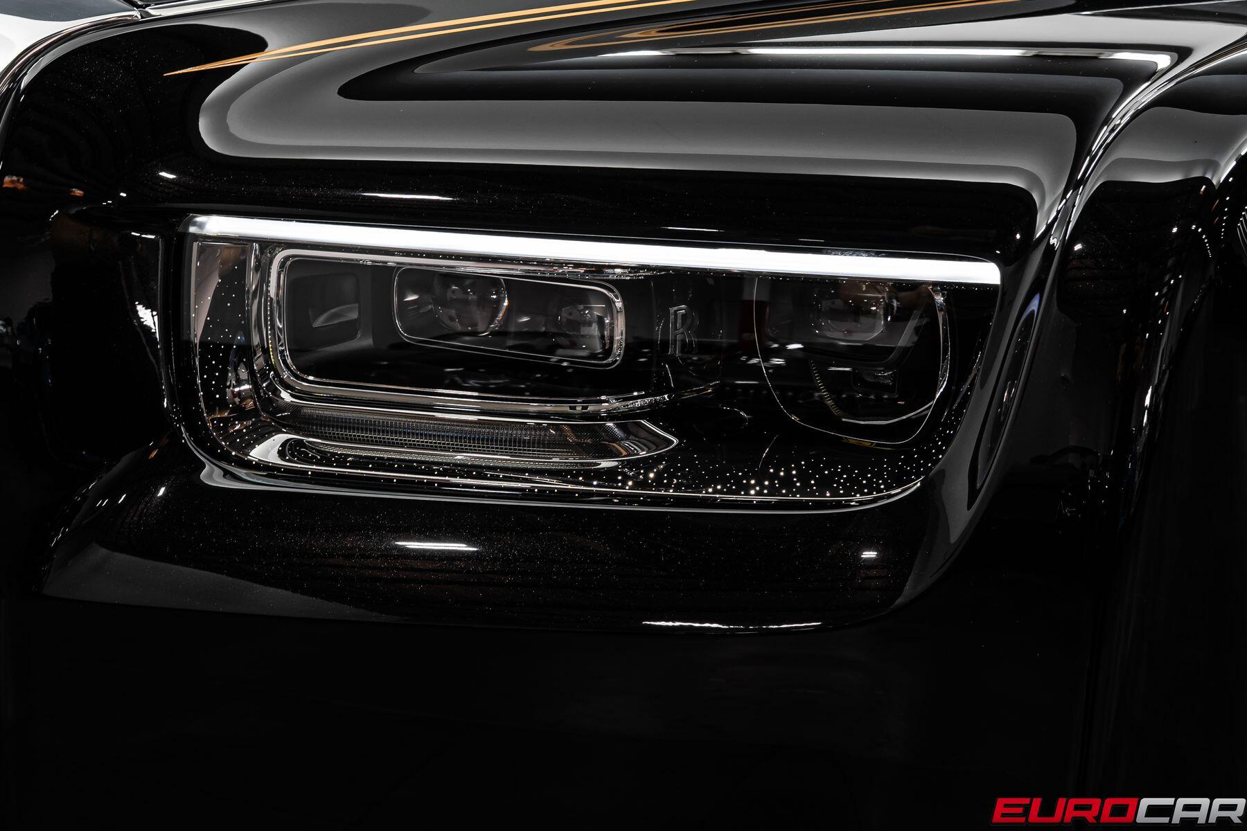 2023 Rolls-Royce Phantom EWB *CASCADE GOLD PASSENGER FASCIA*Image 12