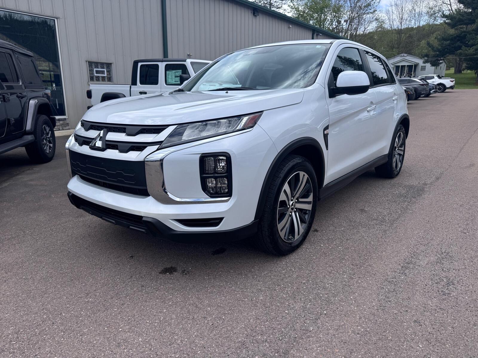 2024 Mitsubishi Outlander Sport ES