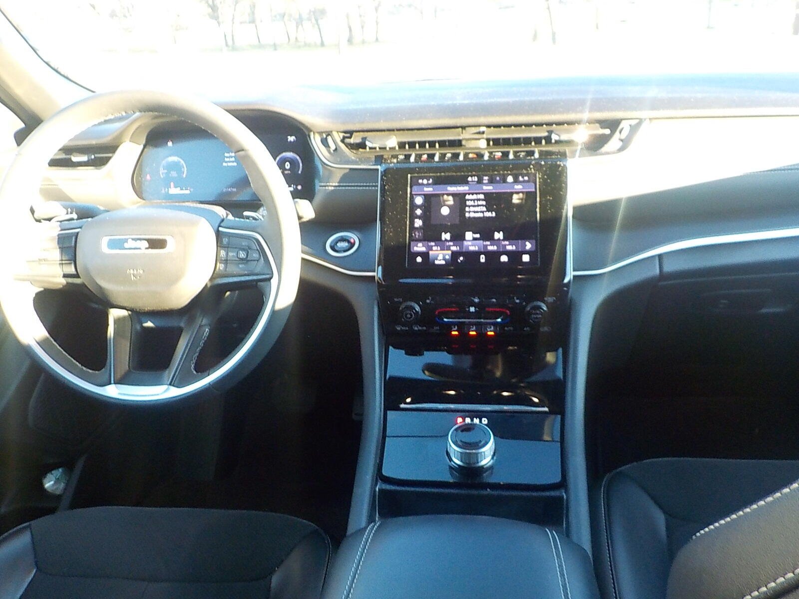 2024 Jeep Grand Cherokee Altitude - Photo 14