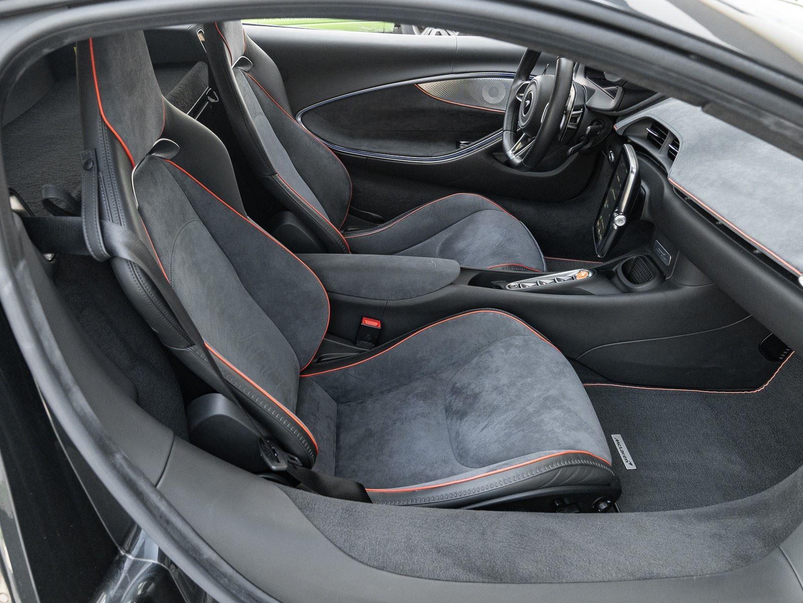 Used 2025 McLaren Artura Coupe