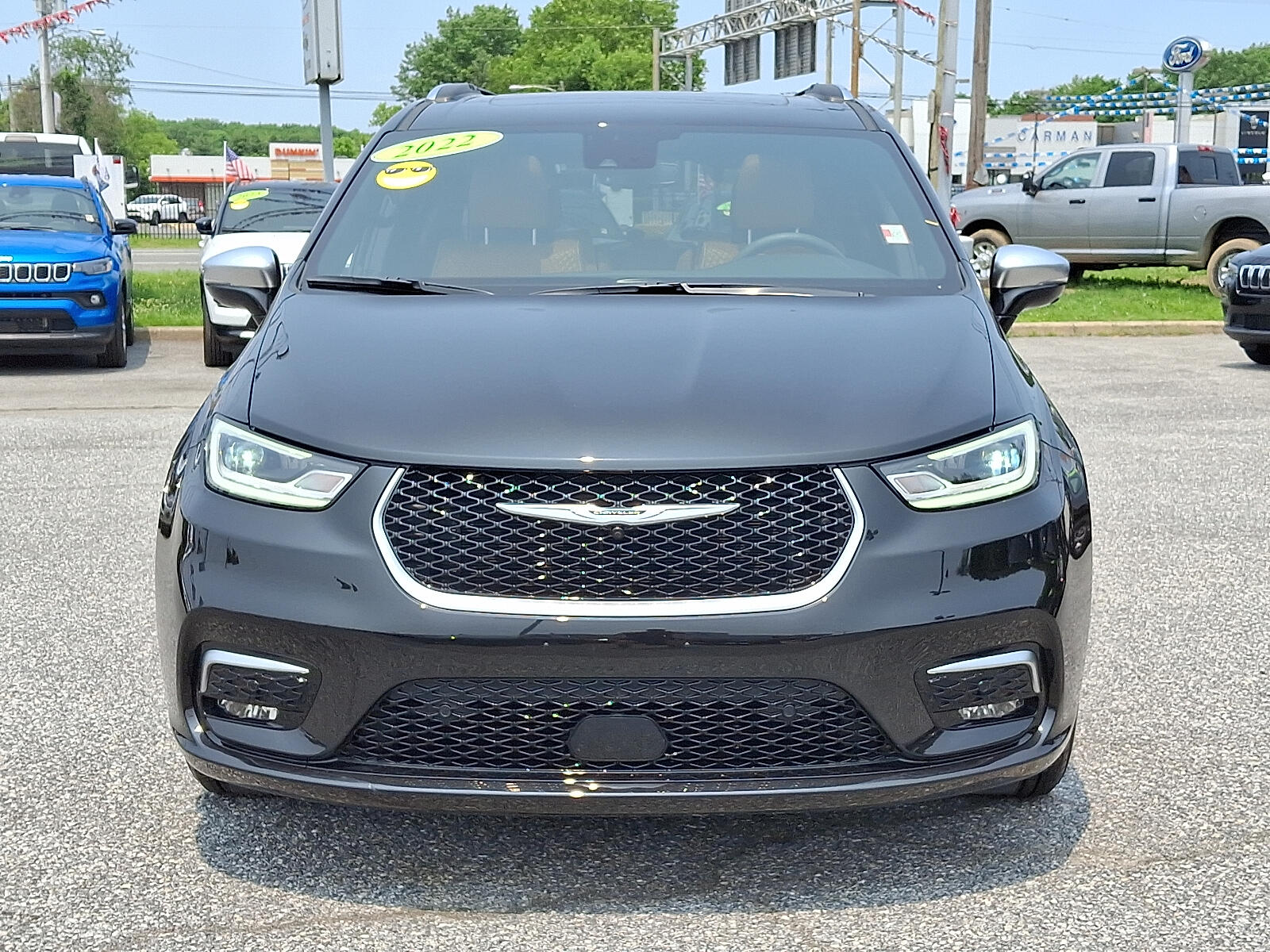 Used 2022 Chrysler Pacifica Hybrid Pinnacle Hybrid with VIN 2C4RC1N73NR236424 for sale in New Castle, DE