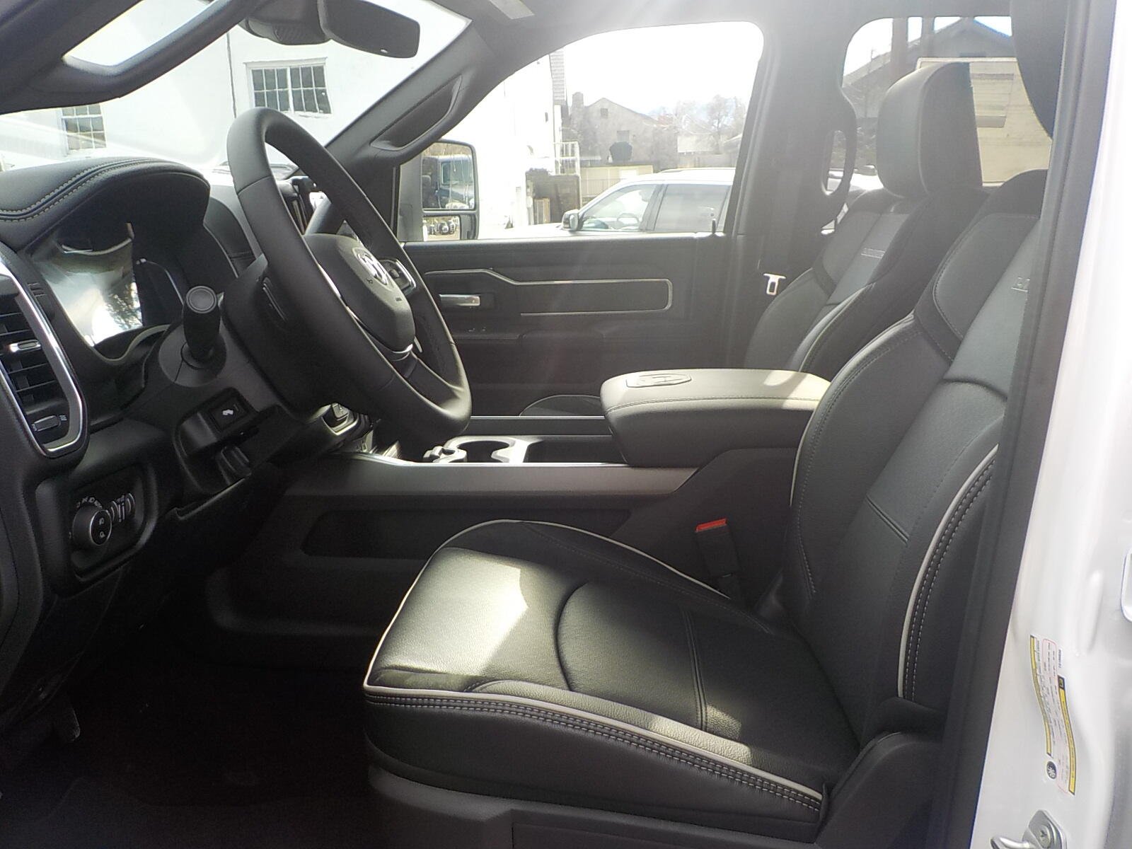 2026 RAM 2500 Laramie - Photo 16