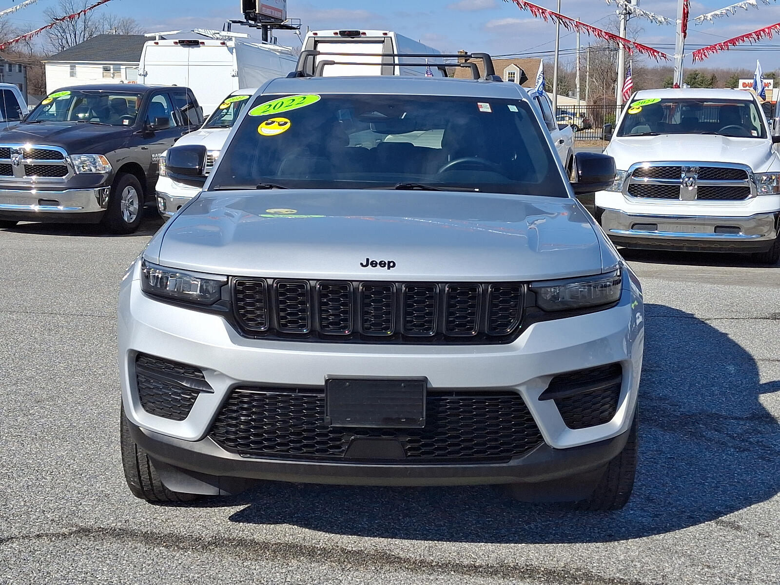 Used 2022 Jeep Grand Cherokee Altitude with VIN 1C4RJHAG5N8623282 for sale in New Castle, DE