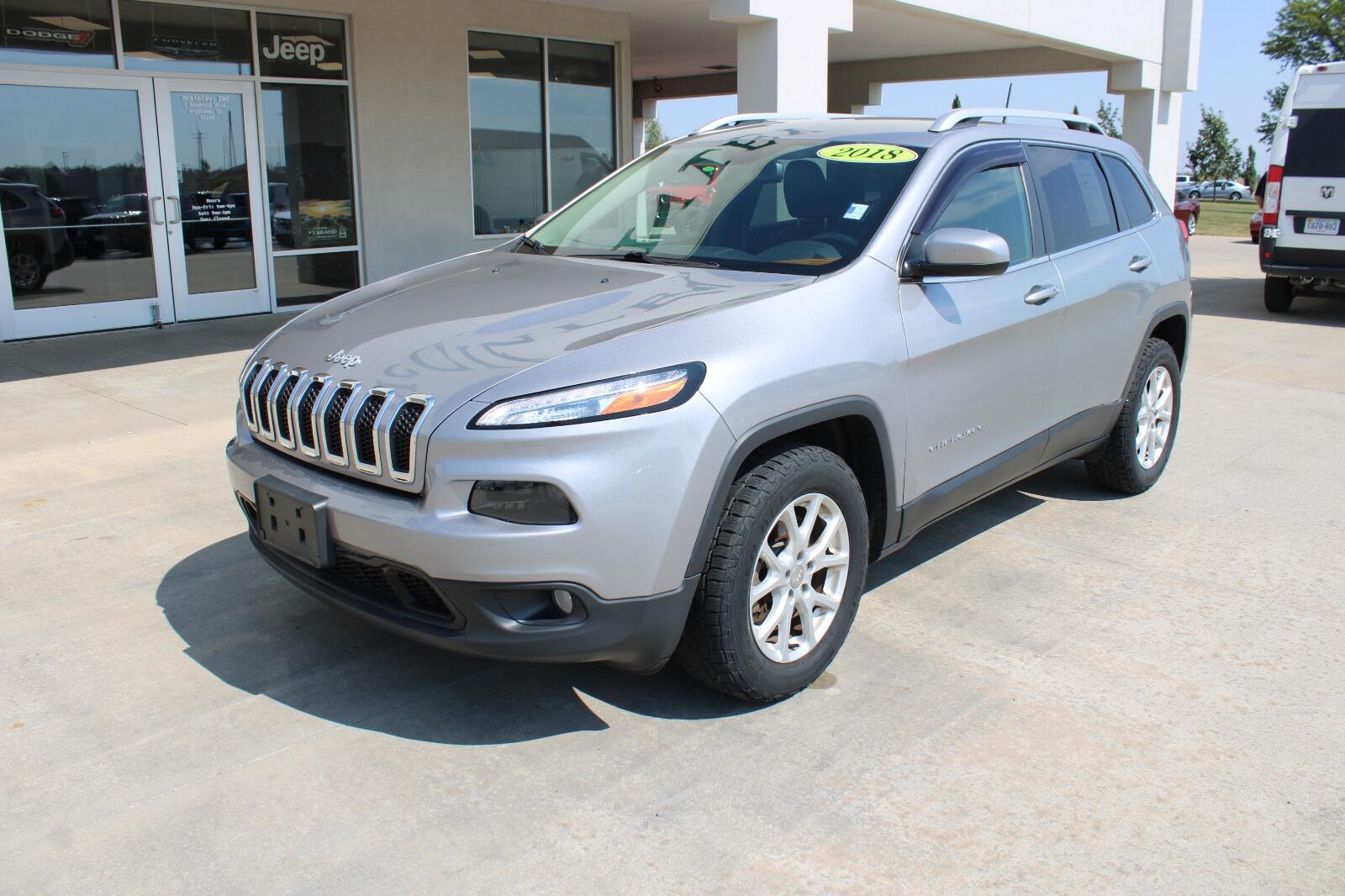 Certified 2018 Jeep Cherokee Latitude Plus with VIN 1C4PJMLX3JD579992 for sale in Highland, IL