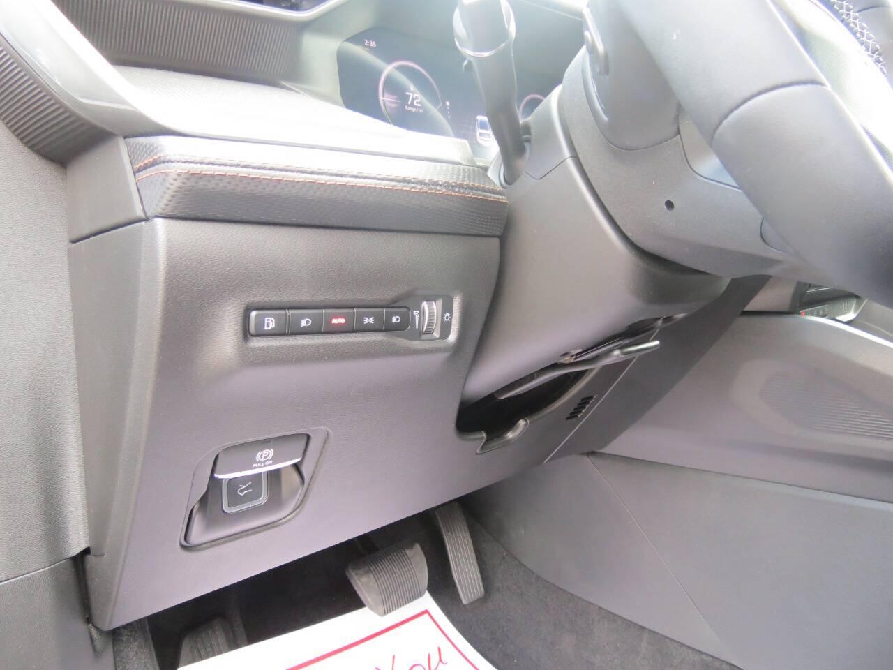2026 Jeep Cherokee Overland - Photo 8