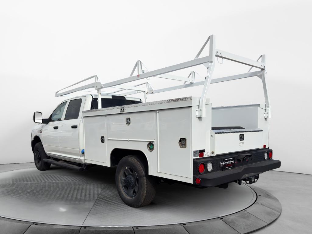 2026 RAM 3500 Chassis Tradesman - Photo 8