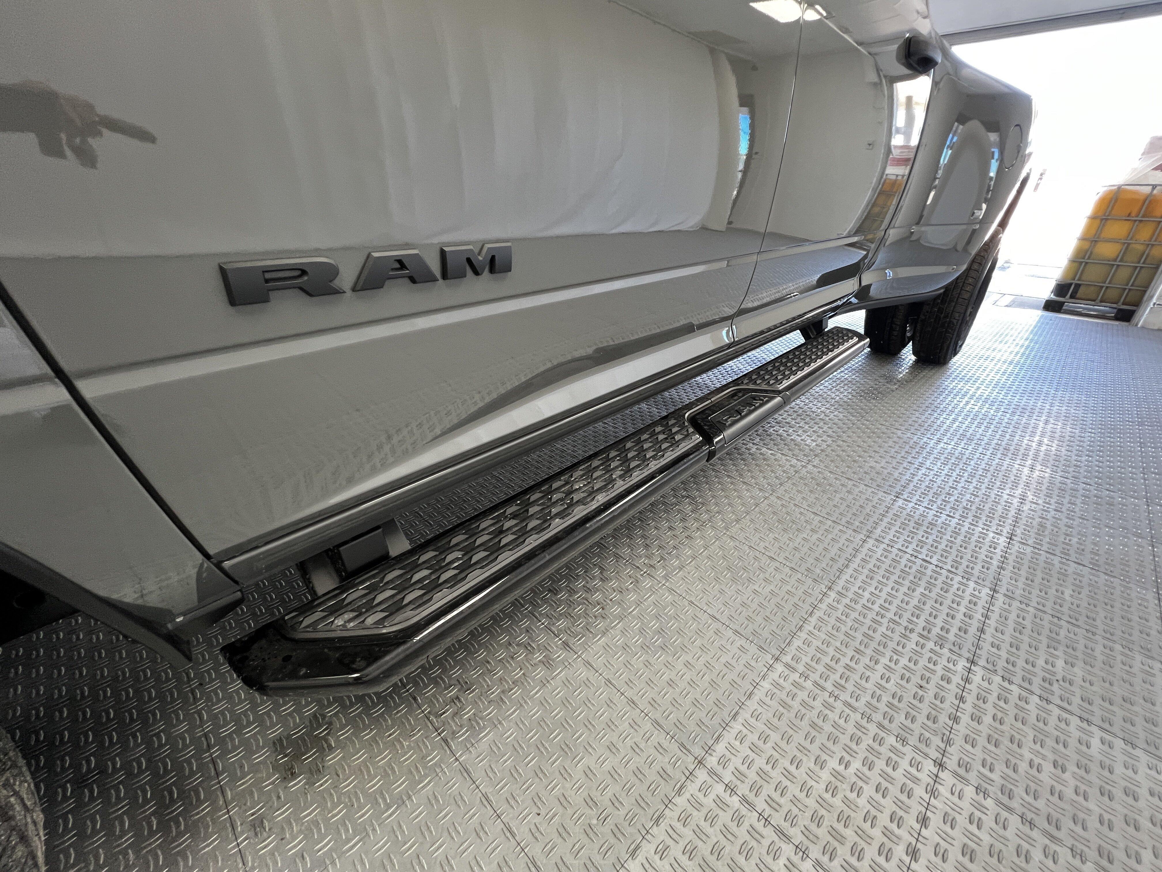 2027 RAM Ram 3500 Pickup Big Horn - Photo 12