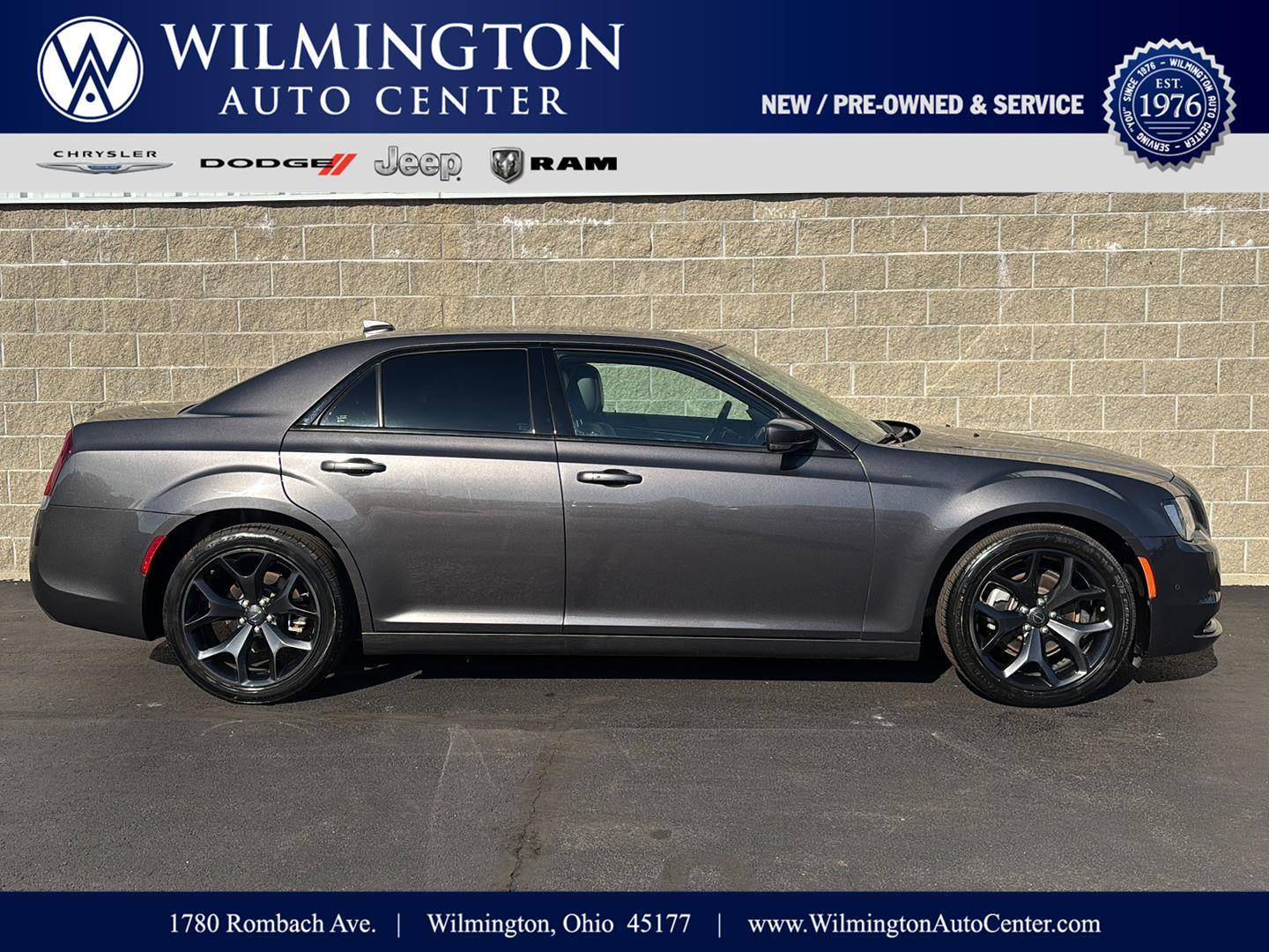 2023 Chrysler 300 S's photo