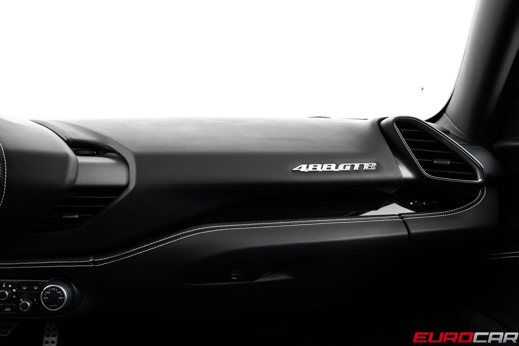 2017 Ferrari 488 GTB *CARBON STEERING WHEEL * IMMACULATE CONDITION*Image 36