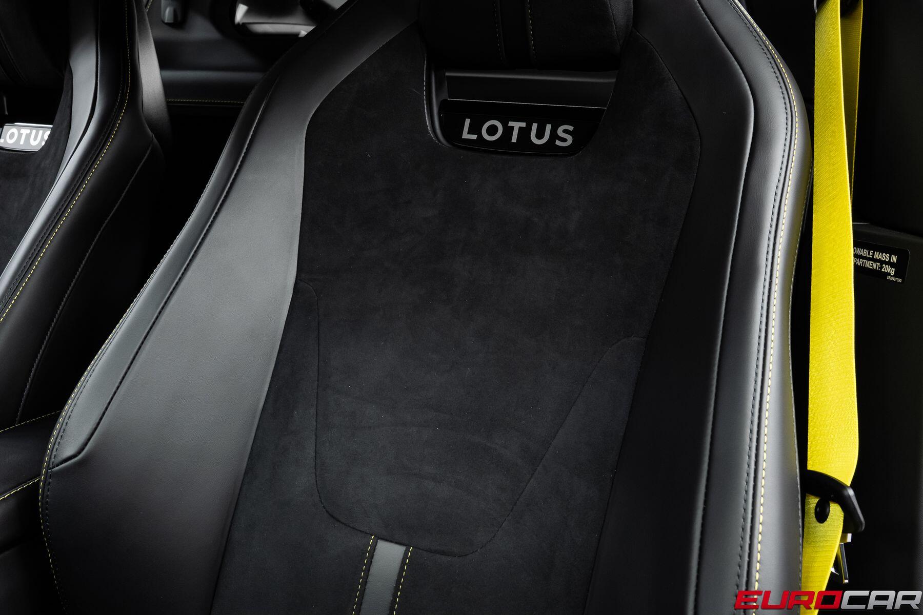 2026 Lotus Emira - Photo 43