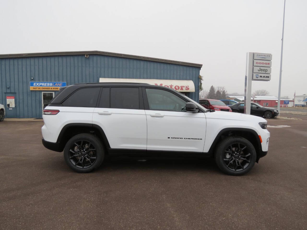 2025 Jeep Grand Cherokee Limited's photo