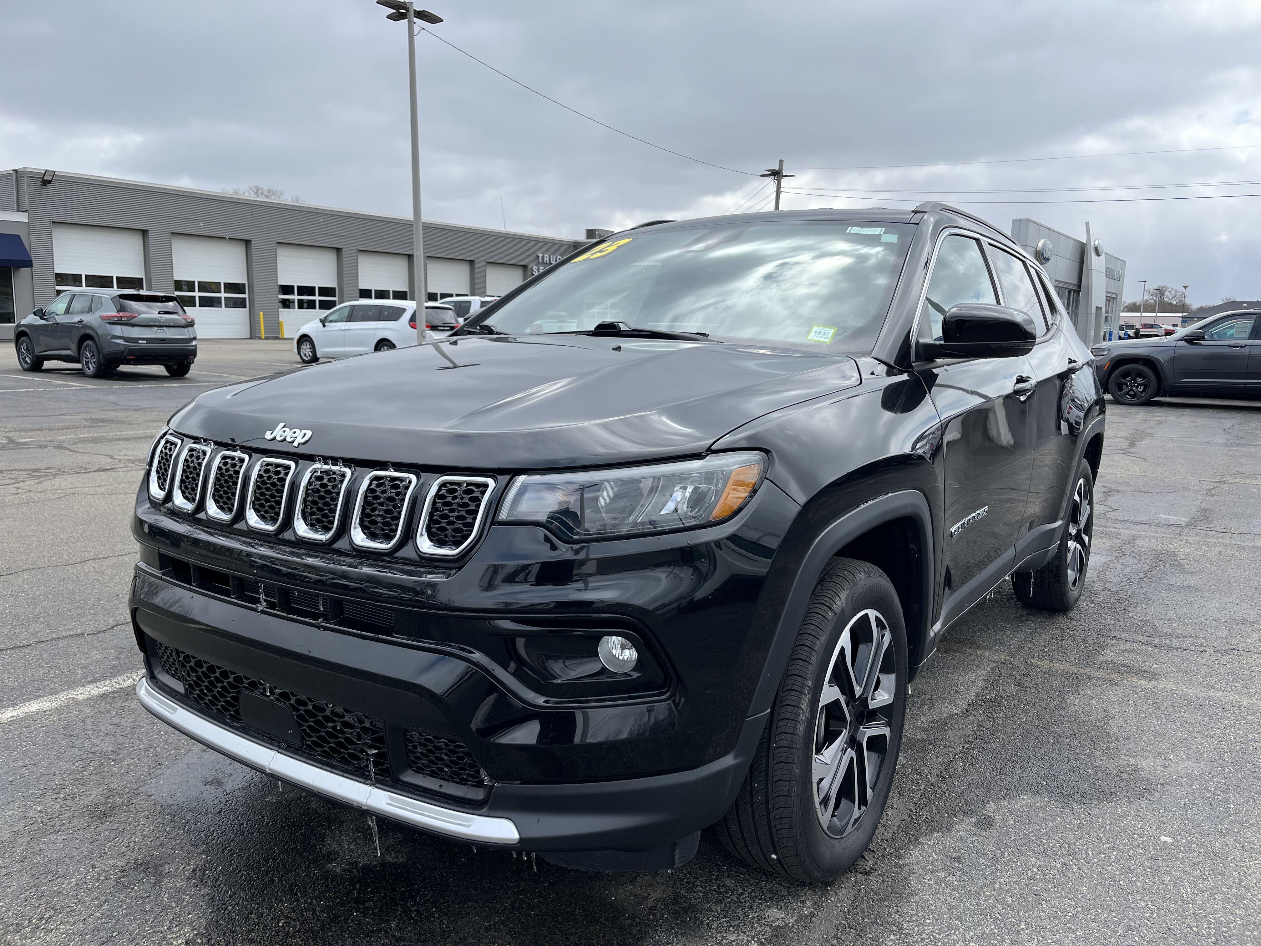 2023 Jeep Compass Limited 4X4's photo