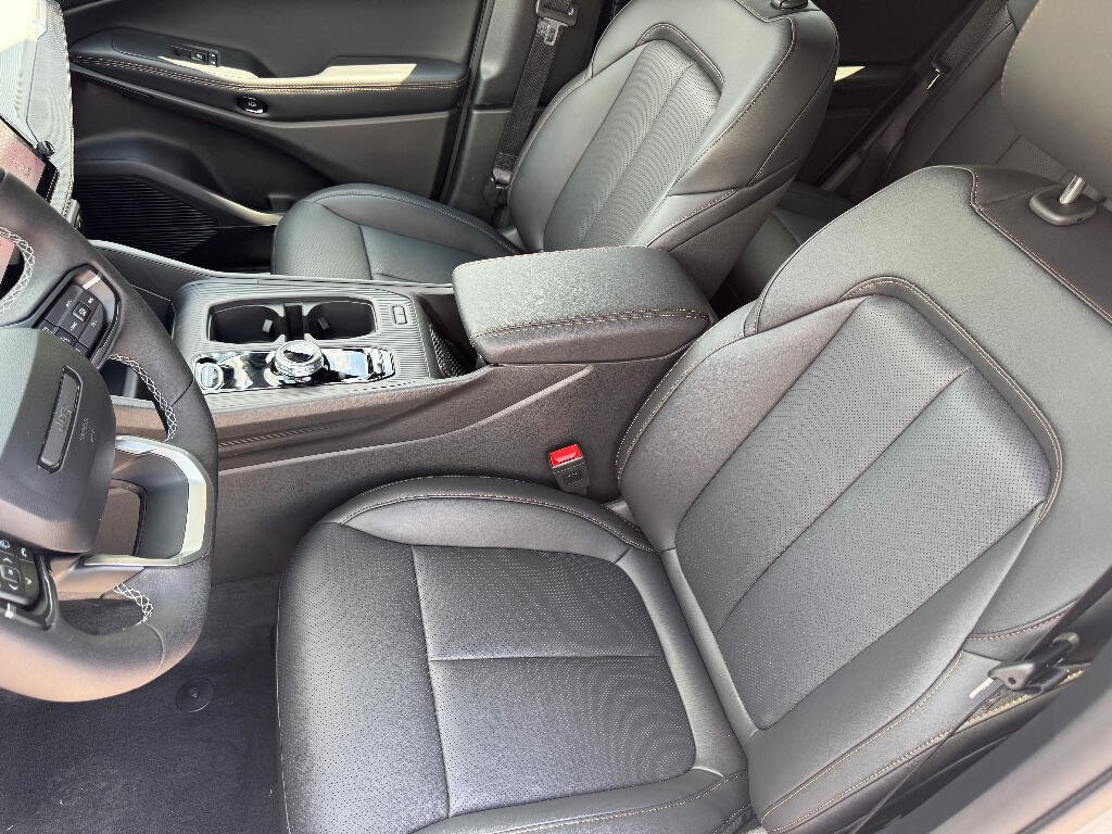 2026 Jeep Cherokee Limited - Photo 15