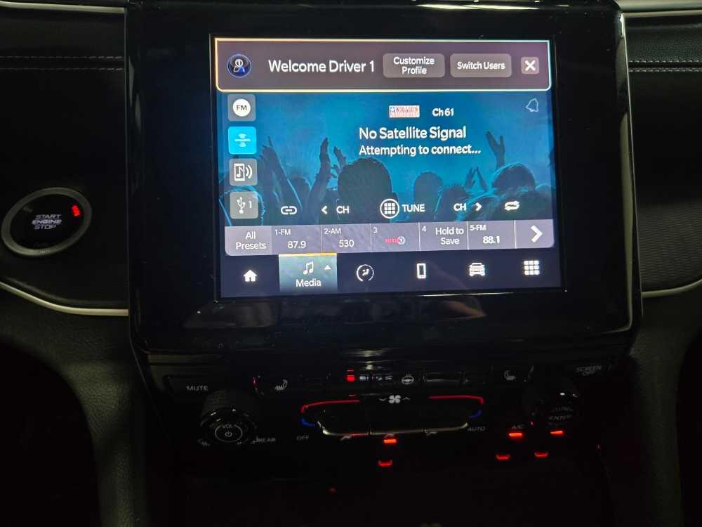 2023 Jeep Grand Cherokee L Laredo - Photo 17