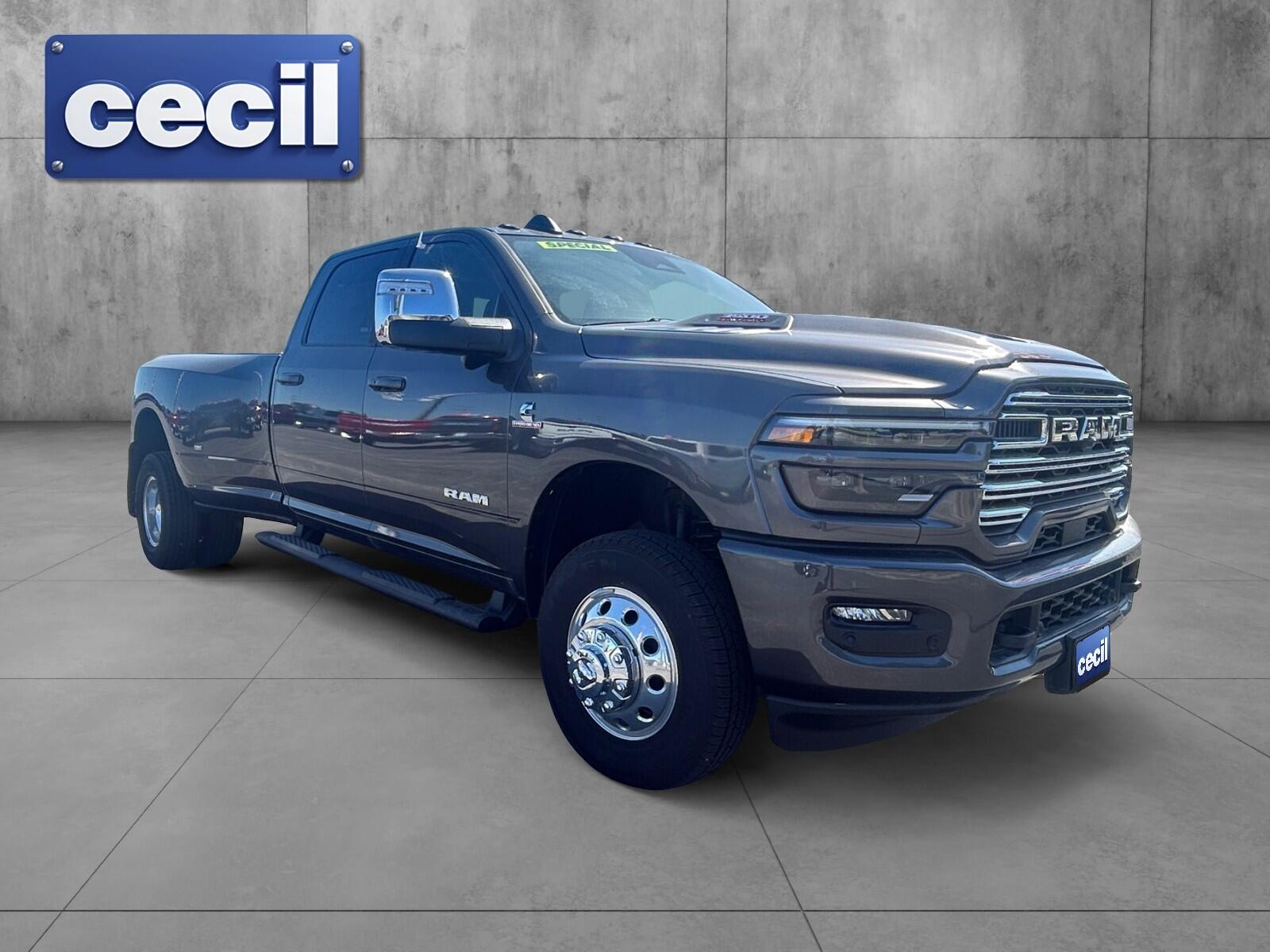 2026 RAM 3500 Laramie - Photo 7