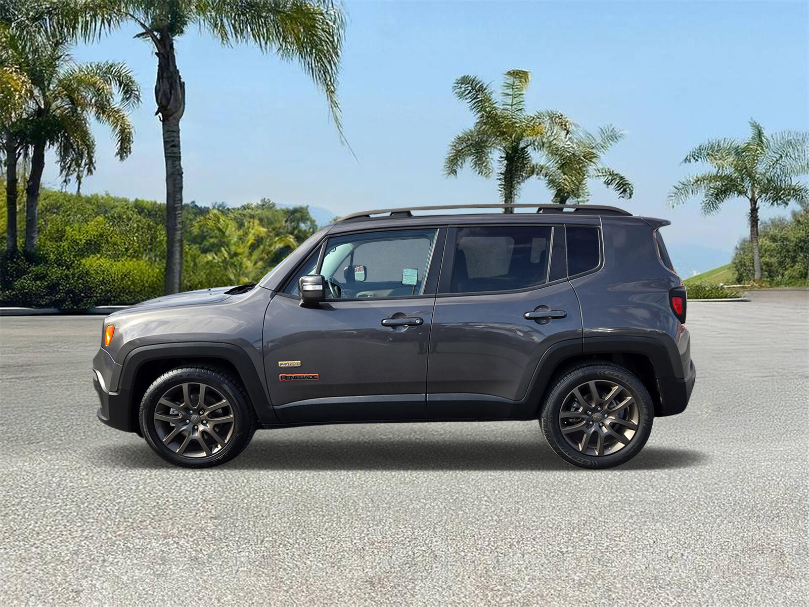 Used 2016 Jeep Renegade Latitude with VIN ZACCJABT5GPD76480 for sale in Downey, CA