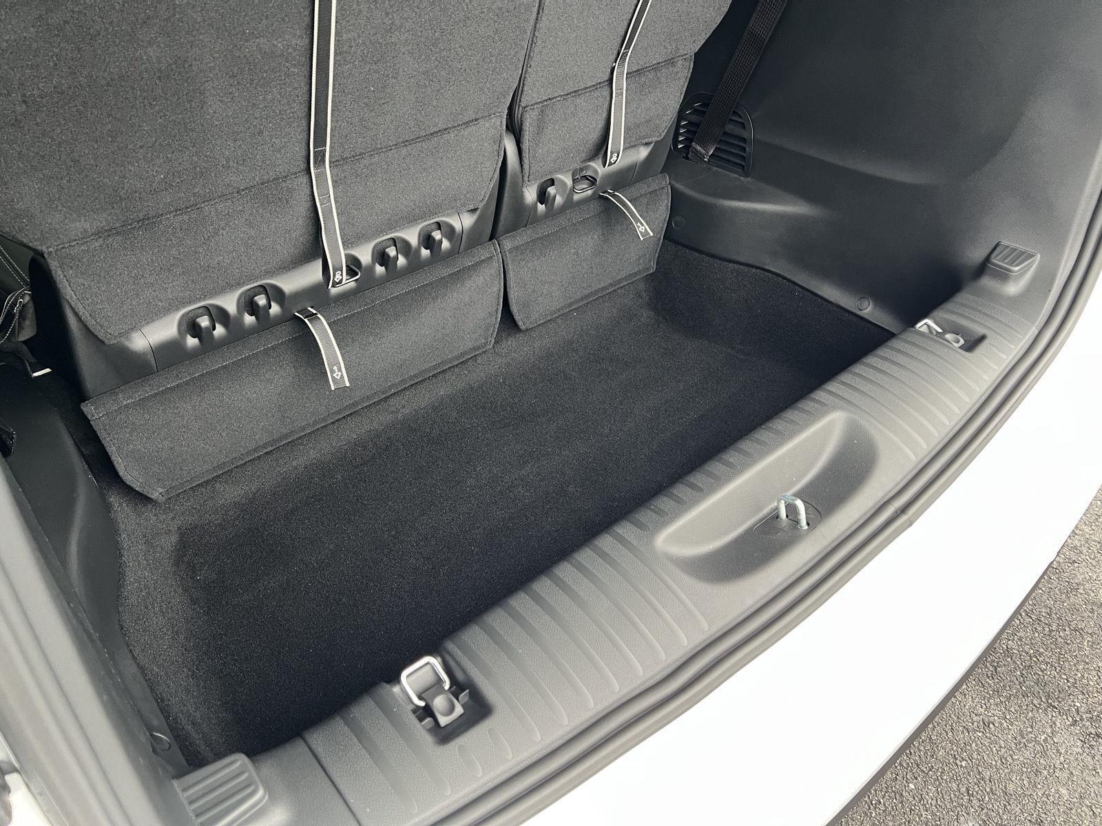 2026 Chrysler Pacifica Select - Photo 48