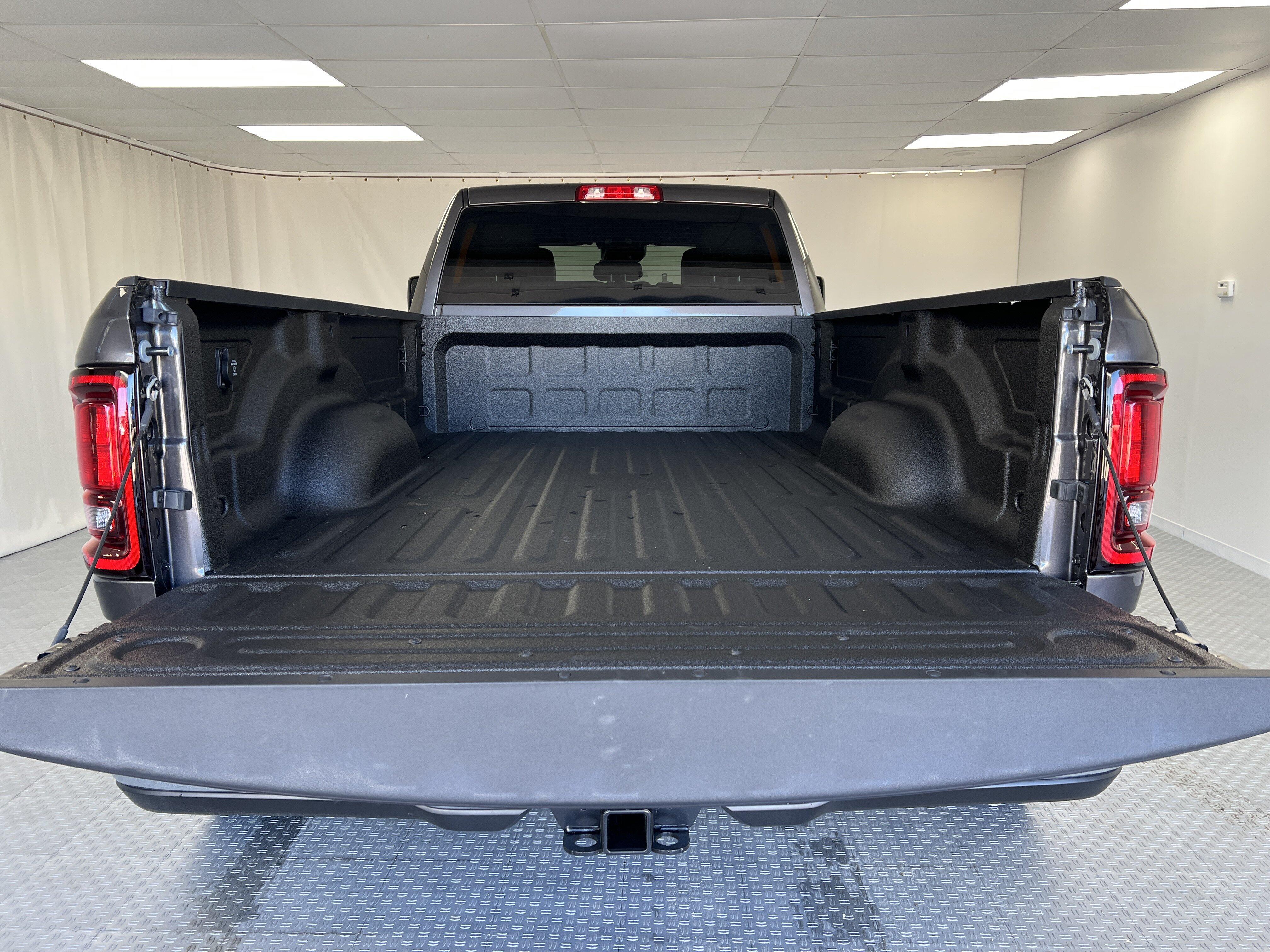 2027 RAM Ram 3500 Pickup Tradesman - Photo 43