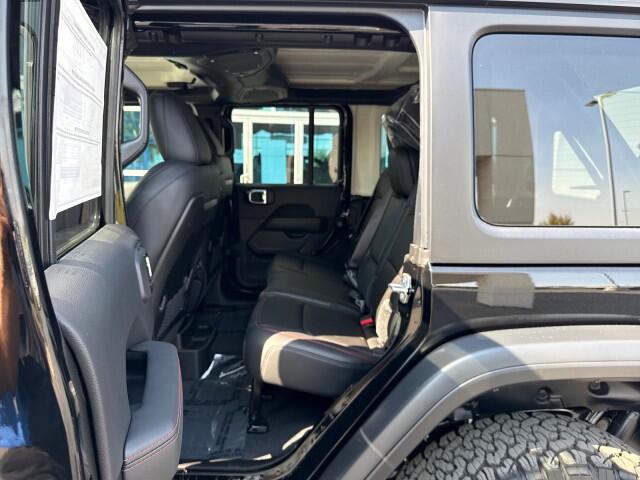 2025 Jeep Wrangler 4-Door Rubicon - Photo 17