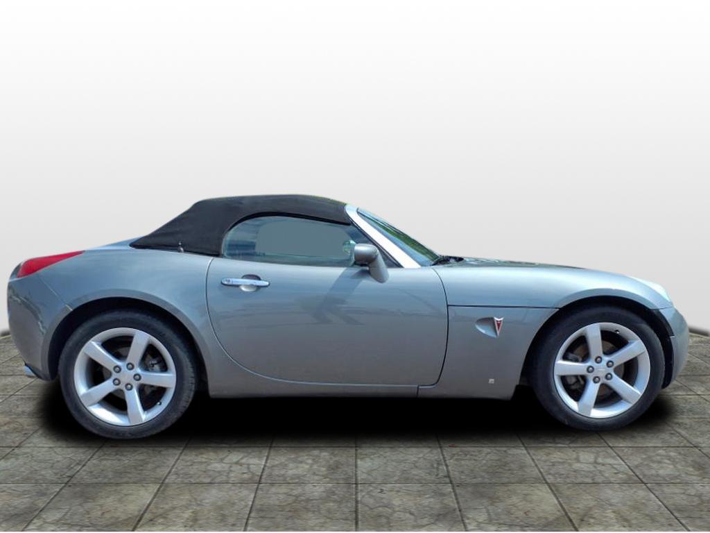 Used 2006 Pontiac Solstice Base with VIN 1G2MB33B06Y108143 for sale in Saint Peter, Minnesota