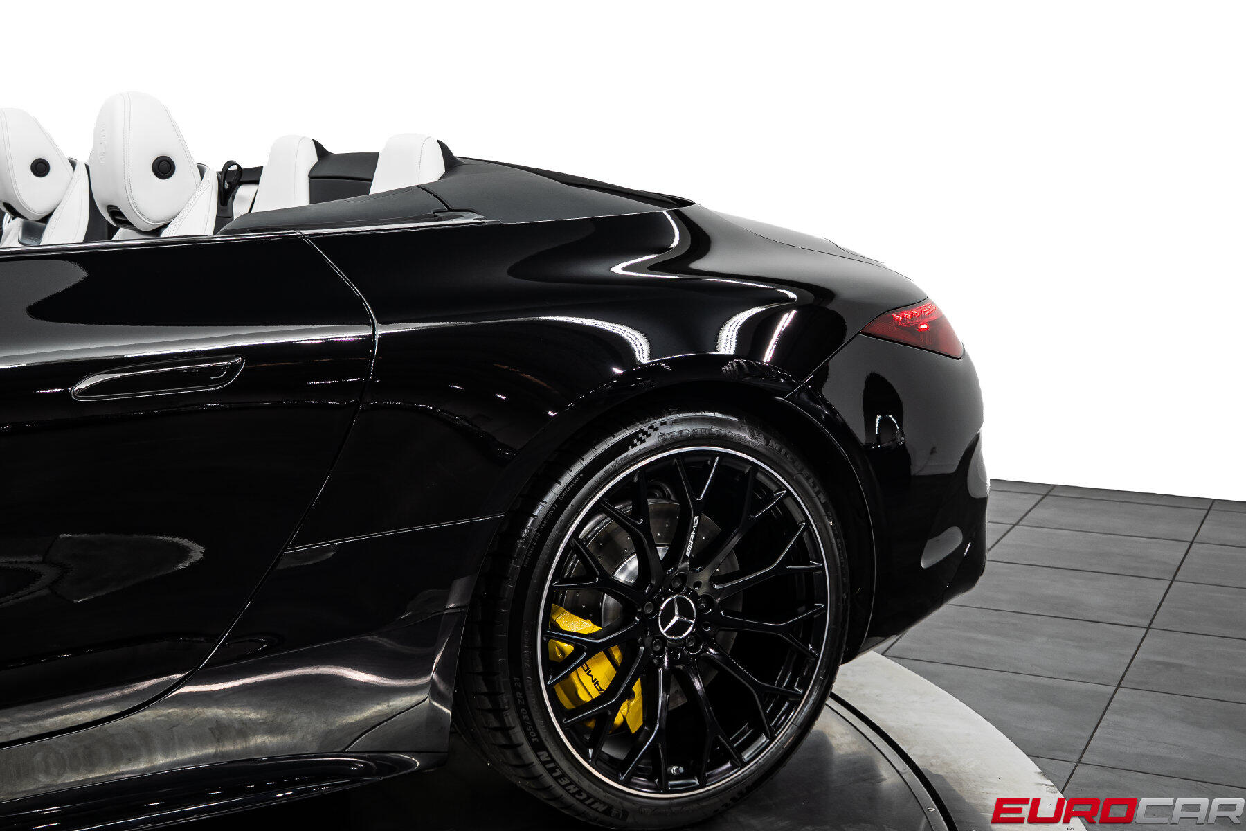 2026 Mercedes-Benz SL-Class SL 55 AMG Roadster *NIGHT PACK * CARBON INTERIOR*Image 17