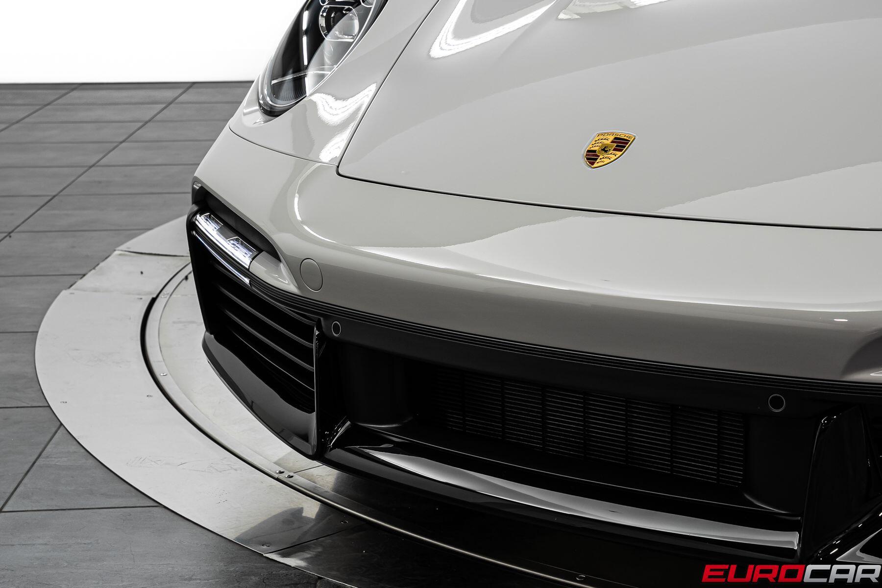 2024 Porsche 911 Turbo *POWER SPORT SEATS * CARBON FIBER ROOF*Image 11