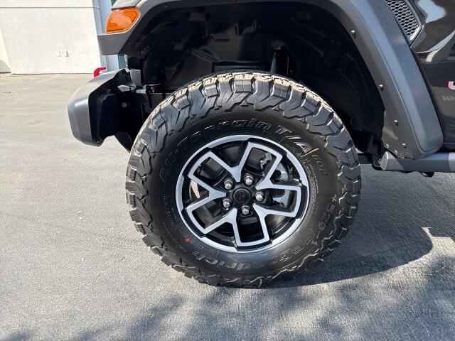 2025 Jeep Wrangler 4-Door Rubicon - Photo 19