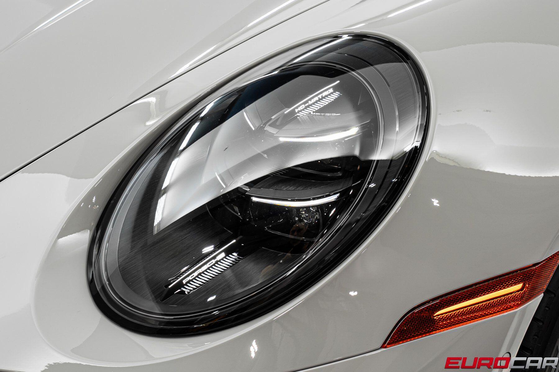 2026 Porsche 911 GTS - Photo 14