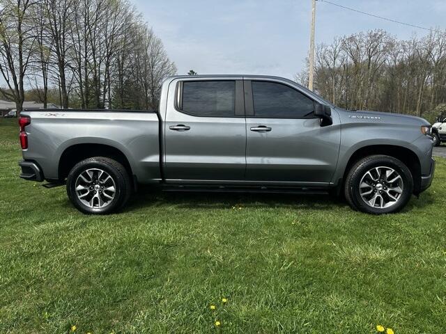 Used 2021 Chevrolet Silverado 1500 RST with VIN 3GCUYEED1MG313756 for sale in Angola, IN