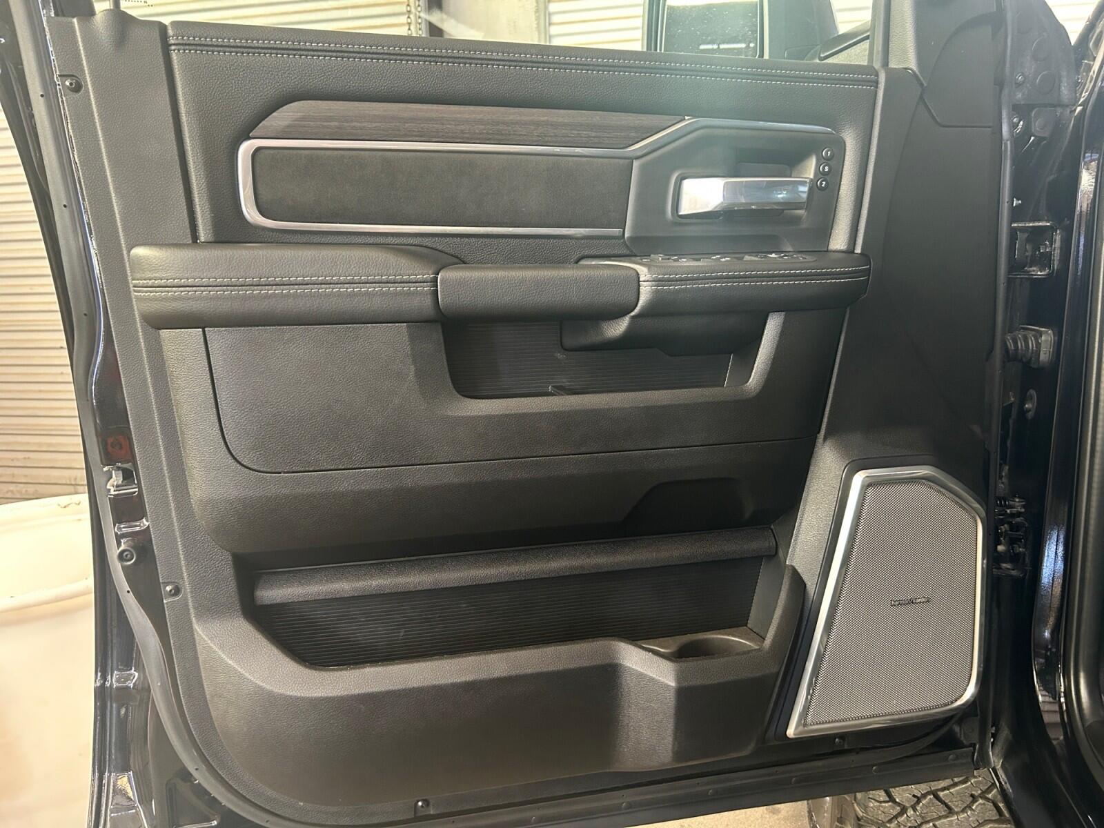 2026 RAM 2500 Laramie - Photo 16