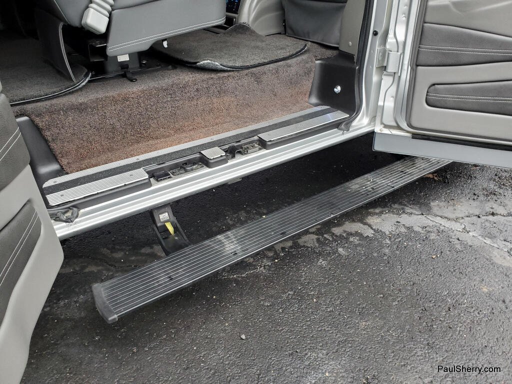 2023 Chevrolet Express Cargo Work Van - Photo 23