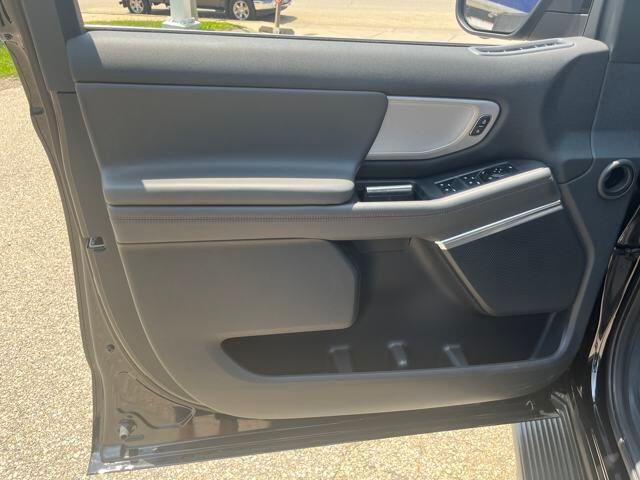 2025 Ford Expedition Active - Photo 18